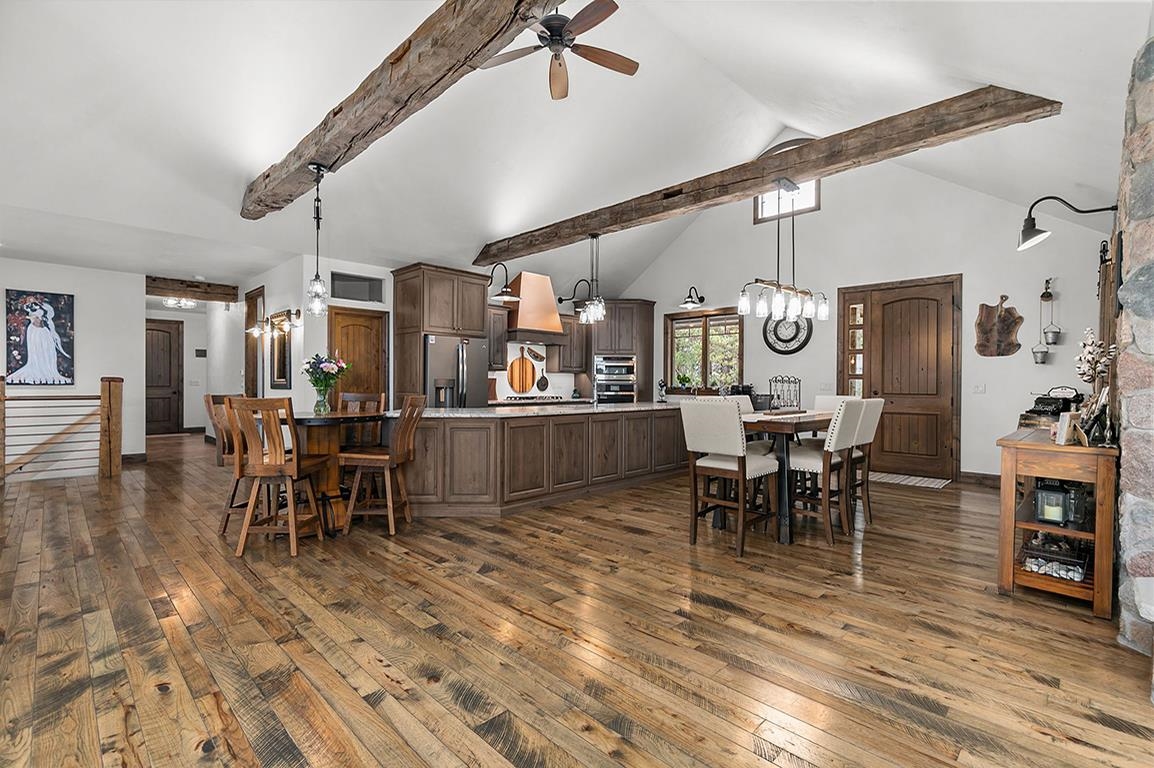 E9588 Mulroy Road New London, WI 54961 - Photo 5 of 85