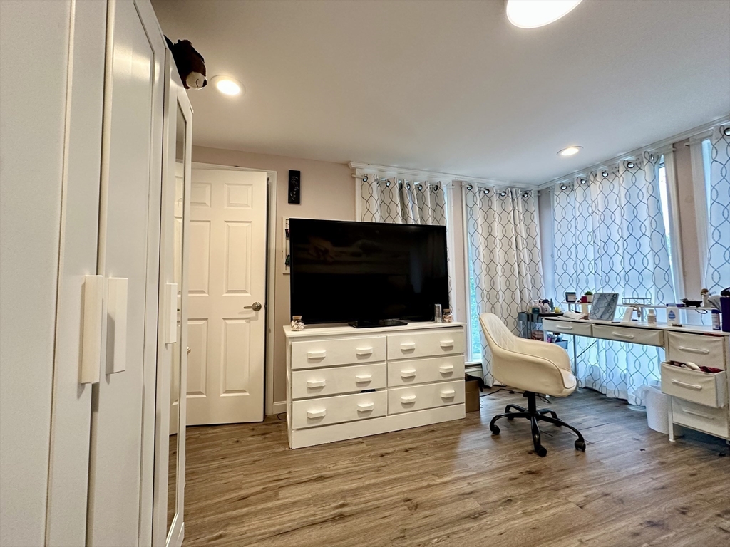 13 Mill Street Lancaster, MA 01523 - Photo 17 of 42