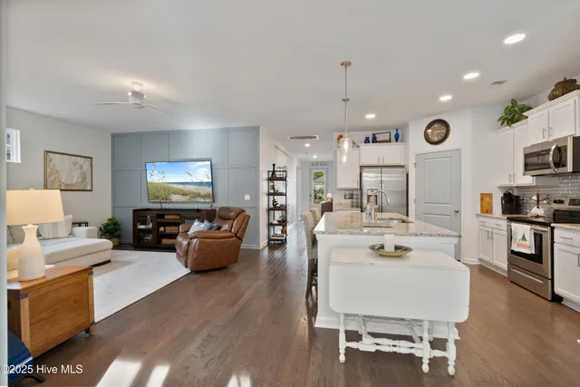 $375,000 | 225 Calabash Lakes Blvd., Unit LOT 1723 BRADFORD D, Calabash, NC 28467