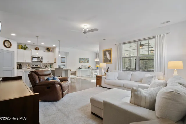 $375,000 | 225 Calabash Lakes Blvd., Unit LOT 1723 BRADFORD D, Calabash, NC 28467