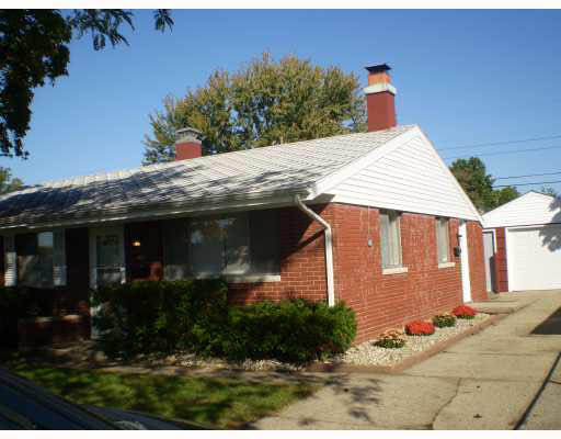 2621 Edison Road South Bend, IN 46615 - Photo 2 of 8 Gallery Image 2