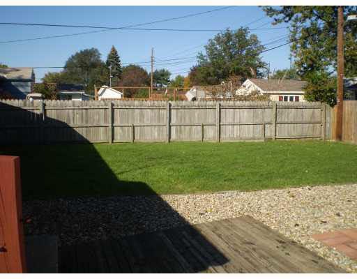 2621 Edison Road South Bend, IN 46615 - Photo 3 of 8 Gallery Image 3