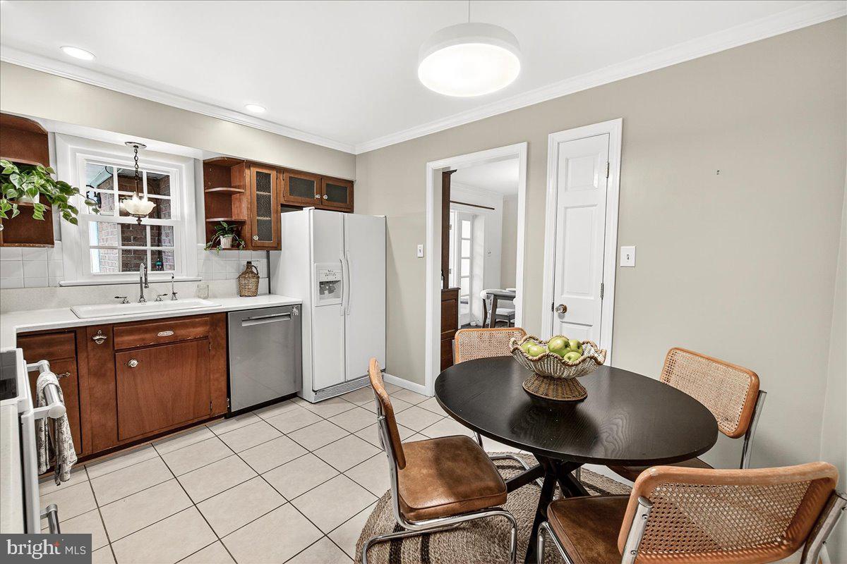 15016 Timberlake Drive Silver Spring, MD 20905 - Photo 12 of 46