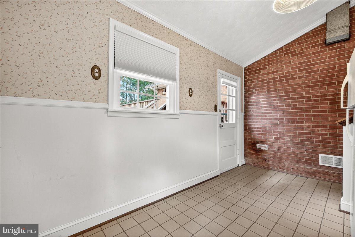 15016 Timberlake Drive Silver Spring, MD 20905 - Photo 15 of 46 Mudroom area off the garage leading into kitchen