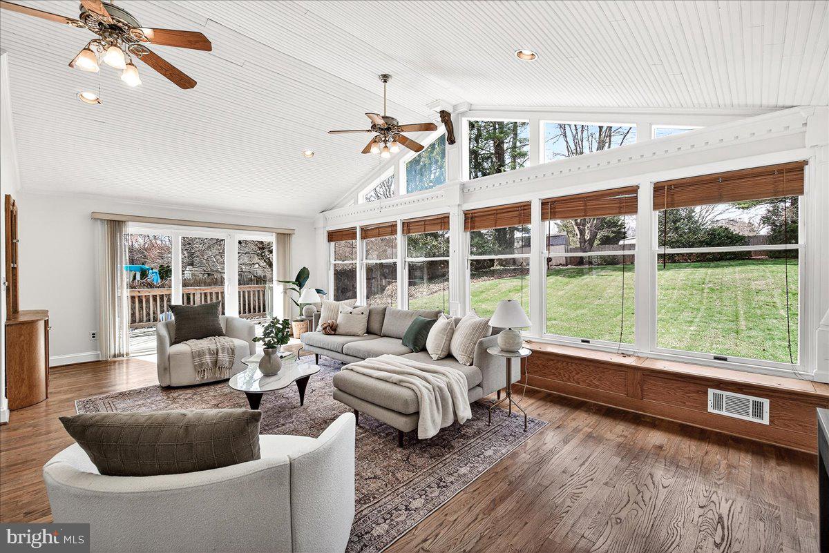 15016 Timberlake Drive Silver Spring, MD 20905 - Photo 20 of 46 Stunning Sun room
