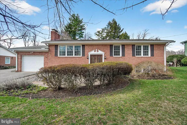 $695,000 | 15016 Timberlake Drive, Silver Spring, MD 20905