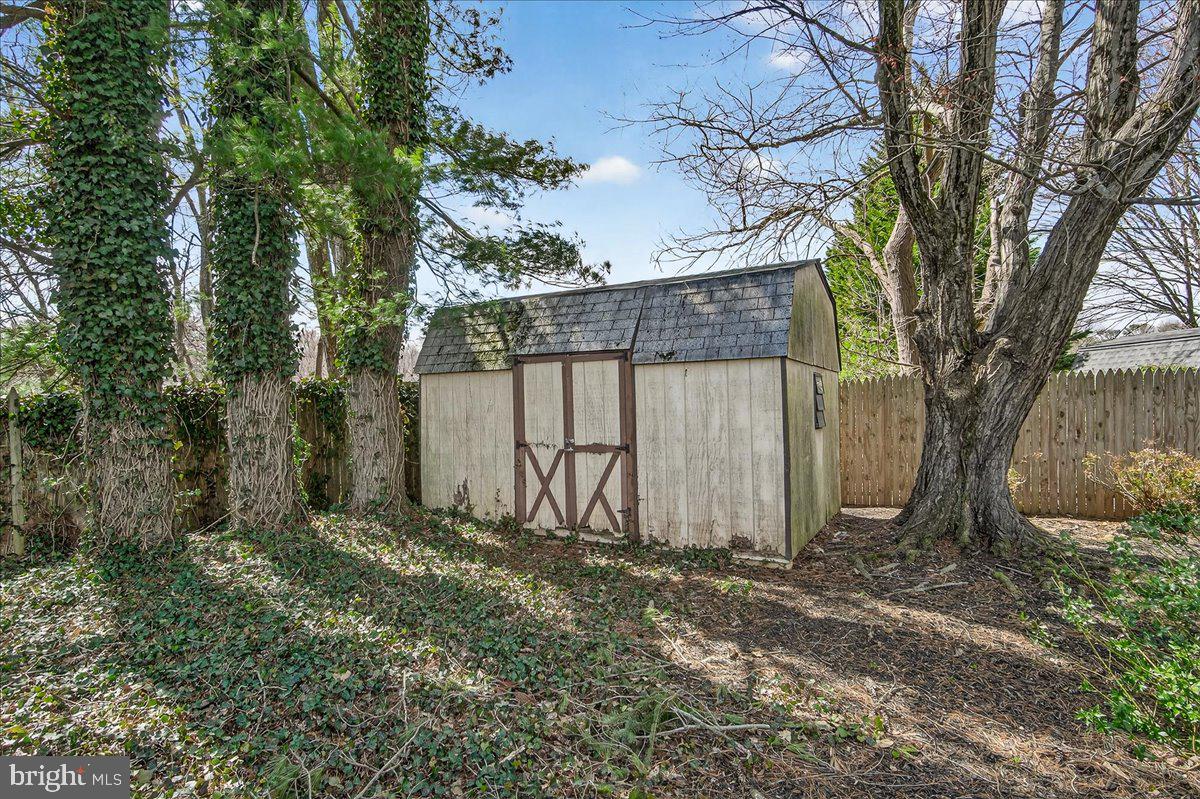 15016 Timberlake Drive Silver Spring, MD 20905 - Photo 43 of 46