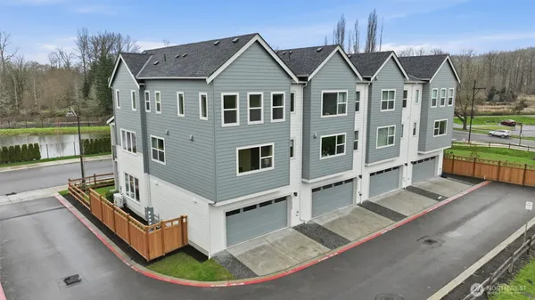 $898,000 | 31828 Valley Vista Street, Carnation, WA 98014
