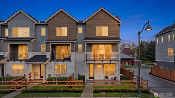 $898,000 | 31828 Valley Vista Street, Carnation, WA 98014