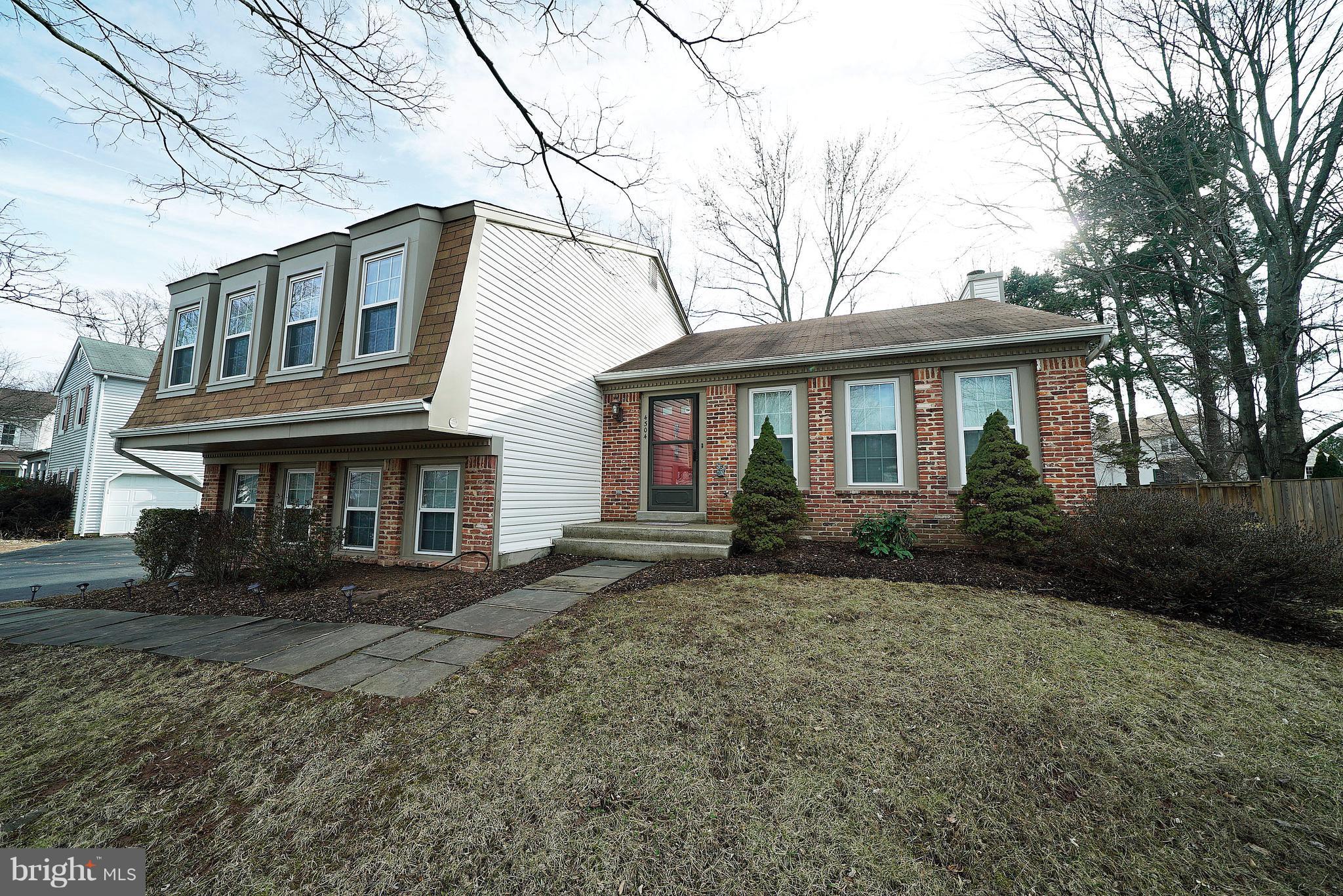 4304 Cub Run Road Chantilly, VA 20151 - Photo 1 of 27 EXTERIOR FRONT