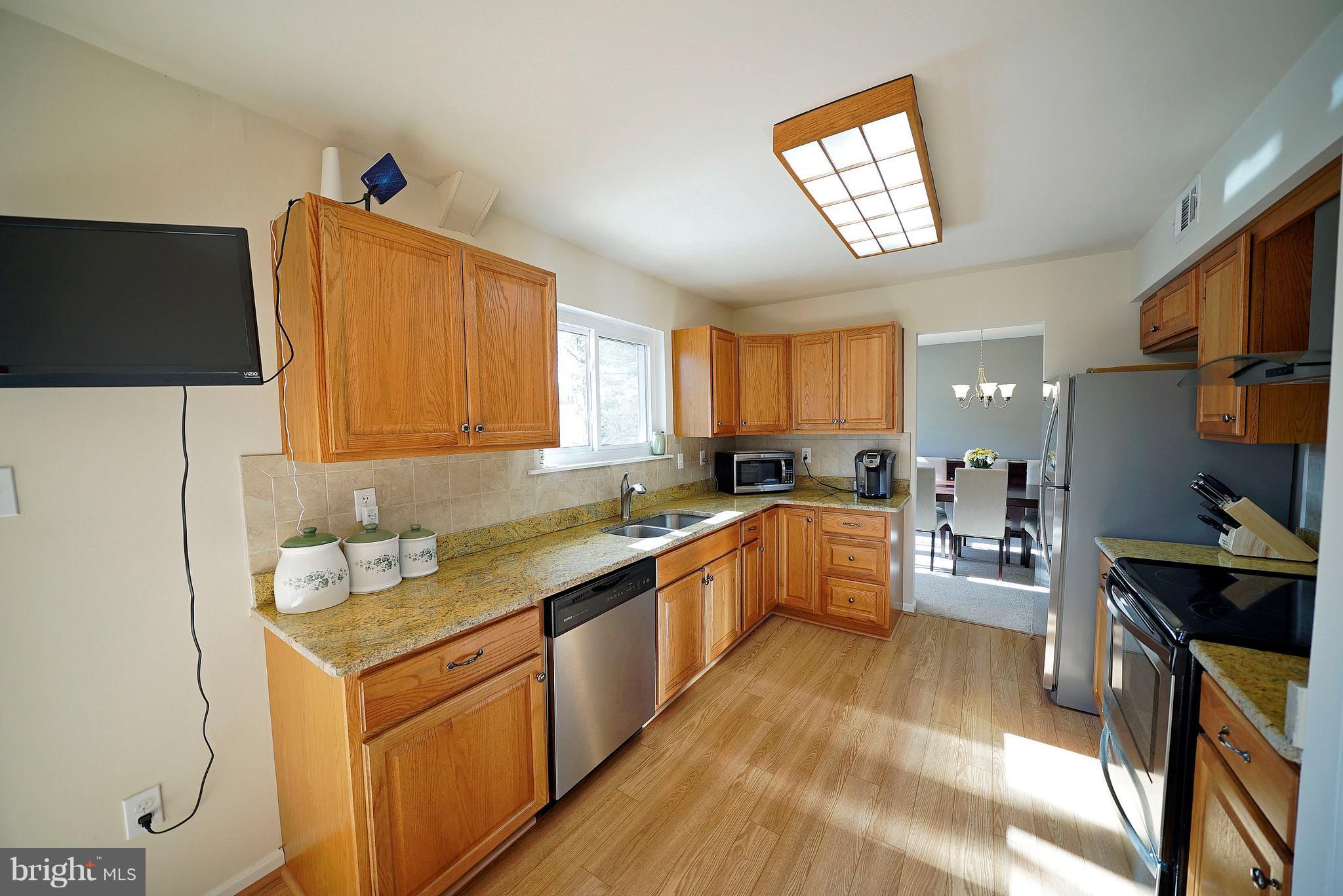 4304 Cub Run Road Chantilly, VA 20151 - Photo 13 of 27 KITCHEN 2