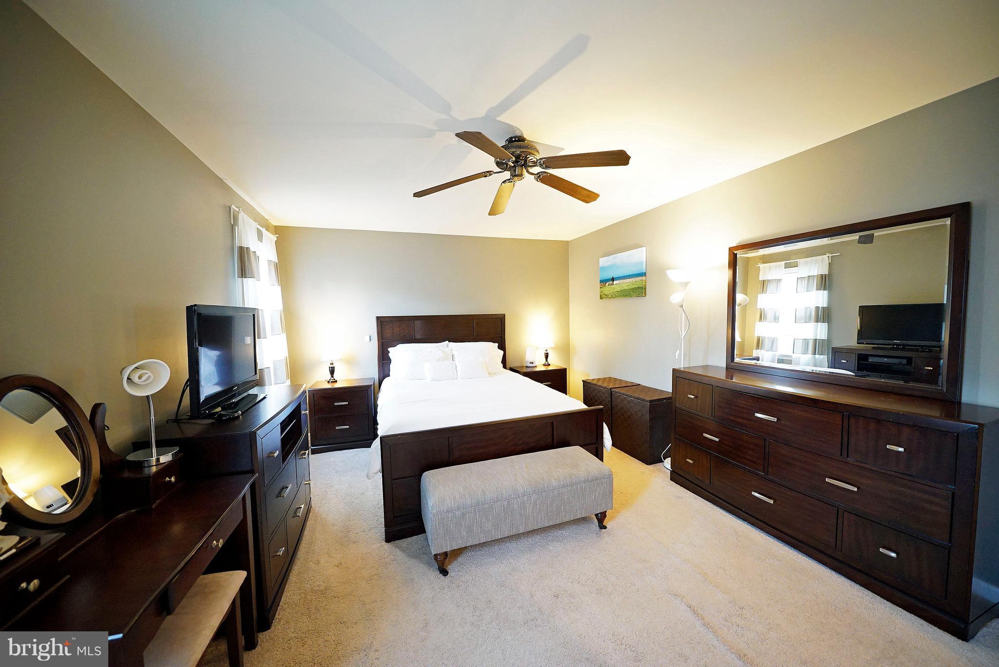 4304 Cub Run Road Chantilly, VA 20151 - Photo 16 of 27 MBR 2