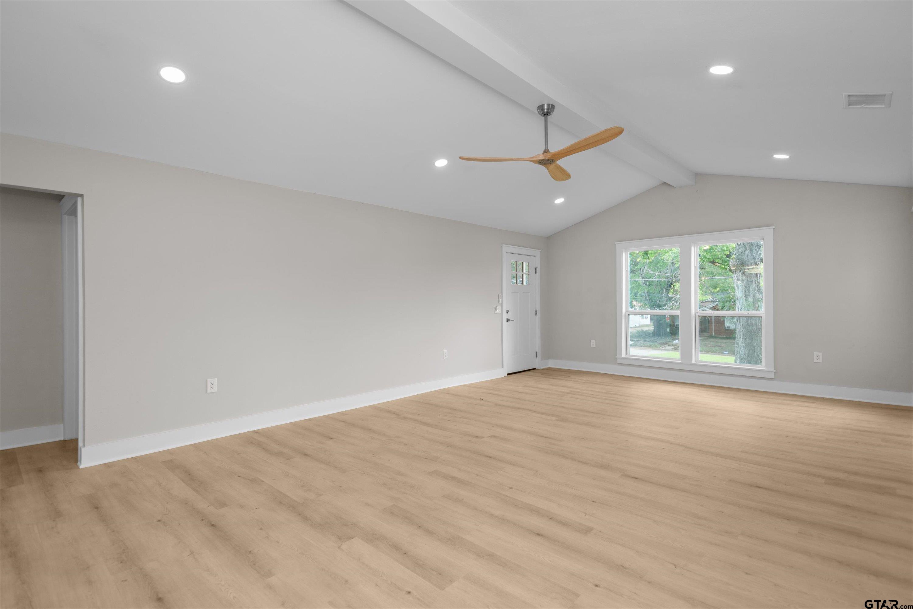 601 North 4th Street Crockett, TX 75835 - Photo 23 of 25 a view of an empty room with a window