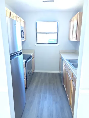 $1,525 | 5205 Marseilles Drive, Unit B, North Charleston, SC 29418