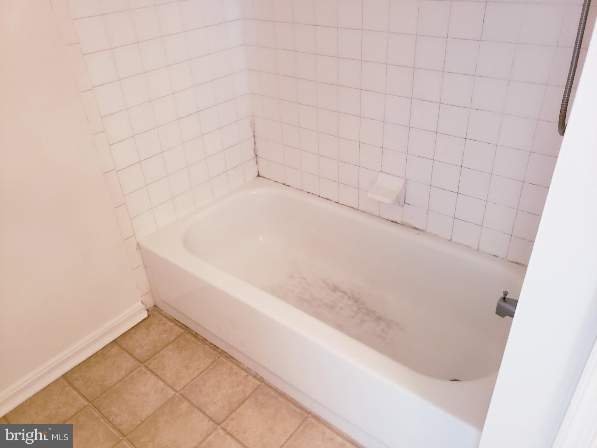 220 Gentlebrook Road Owings Mills, MD 21117 - Photo 17 of 25 BATH 1