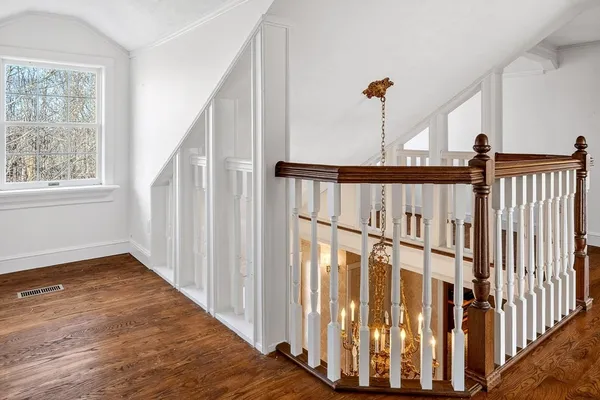 a view of an aerial view of residential houses with outdoor space
