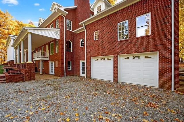 $2,500,000 | 6211 Rocky Point Road, Cookeville, TN 38506