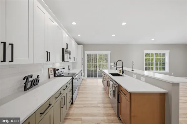 $599,900 | 831 Avanti Drive, Bunker Hill, WV 25413