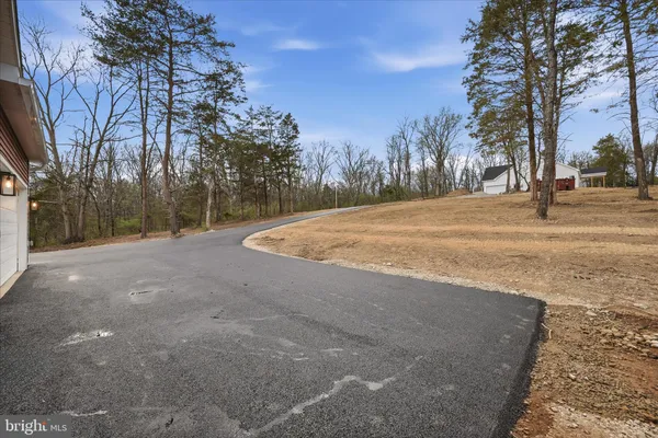 $599,900 | 831 Avanti Drive, Bunker Hill, WV 25413