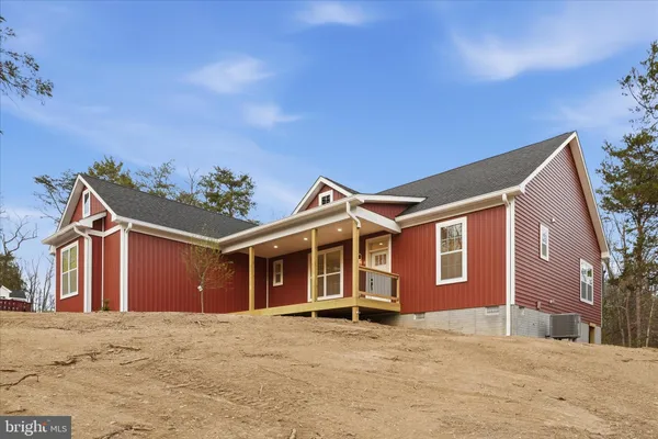 $599,900 | 831 Avanti Drive, Bunker Hill, WV 25413