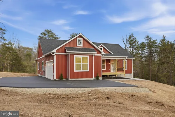 $599,900 | 831 Avanti Drive, Bunker Hill, WV 25413