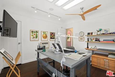 $1,895,000 | 825 South Stanley Avenue, Los Angeles, CA 90036