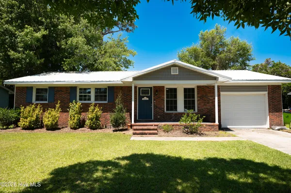 $1,750 | 218 Forest View Drive, Havelock, NC 28532