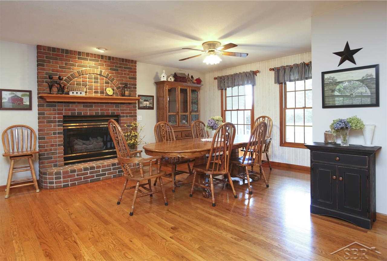 9667 Carter Road Freeland, MI 48623 - Photo 12 of 30 31226918-11.JPG