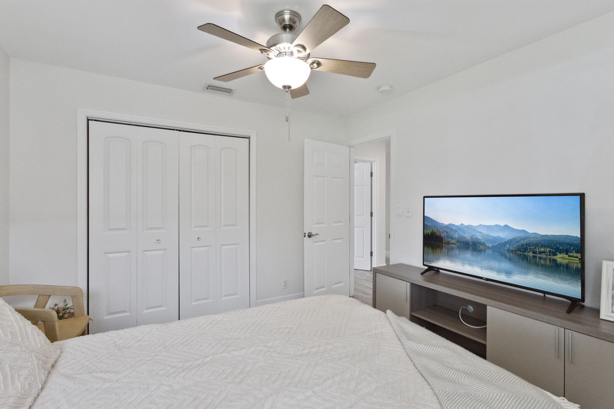 1560 Southwest 19th Street Boca Raton, FL 33486 - Photo 14 of 34 8-web-or-mls-0E2A2509