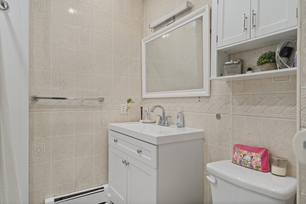 194 Emerson Street, Unit 1 Boston, MA 02127 - Photo 6 of 9