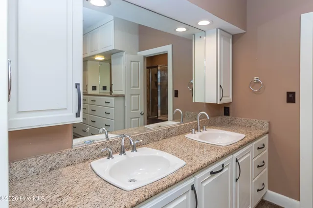 $574,900 | 1015 Cardinal Drive Northwest, Wilson, NC 27896