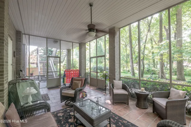 $574,900 | 1015 Cardinal Drive Northwest, Wilson, NC 27896