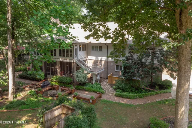 $574,900 | 1015 Cardinal Drive Northwest, Wilson, NC 27896