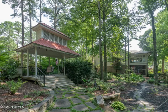 $574,900 | 1015 Cardinal Drive Northwest, Wilson, NC 27896