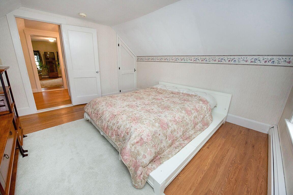 66 N Road Sandown, NH 03873 - Photo 23 of 40