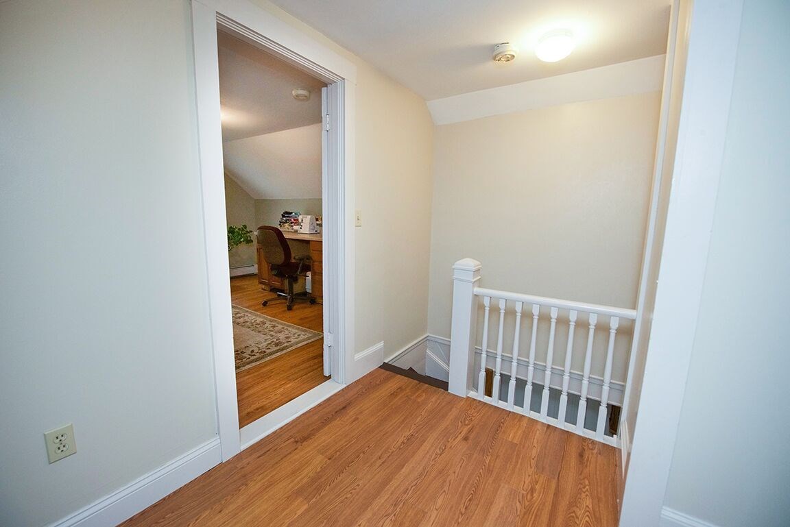 66 N Road Sandown, NH 03873 - Photo 26 of 40