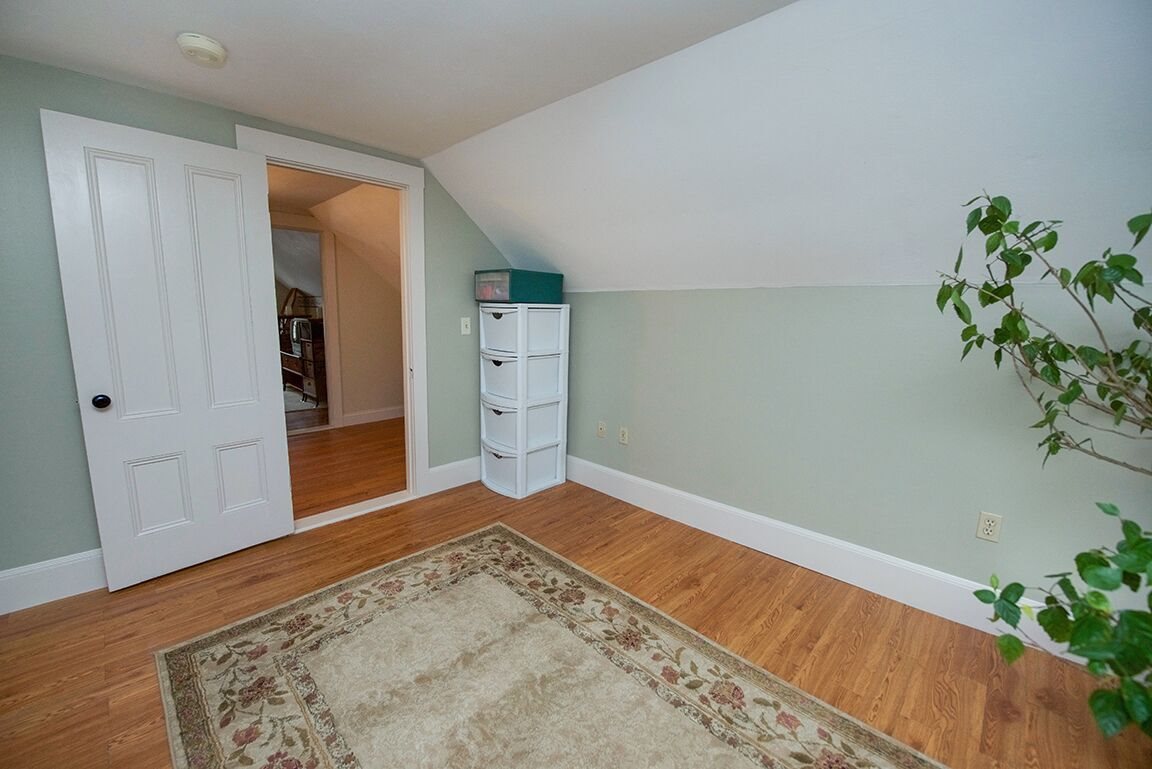 66 N Road Sandown, NH 03873 - Photo 28 of 40