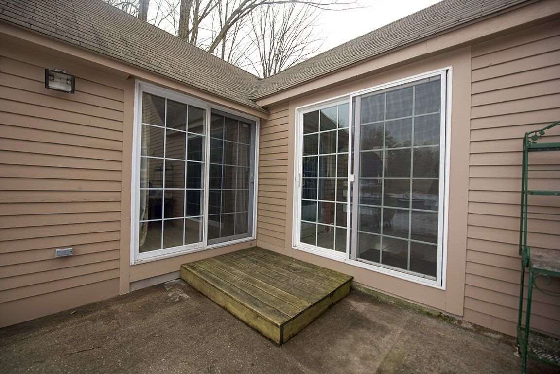 66 N Road Sandown, NH 03873 - Photo 34 of 40