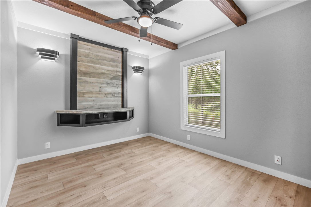 12796 South Fork Road Iola, TX 77861 - Photo 12 of 28 Flex room (office, movie room, game room, play room, craft room, etc)