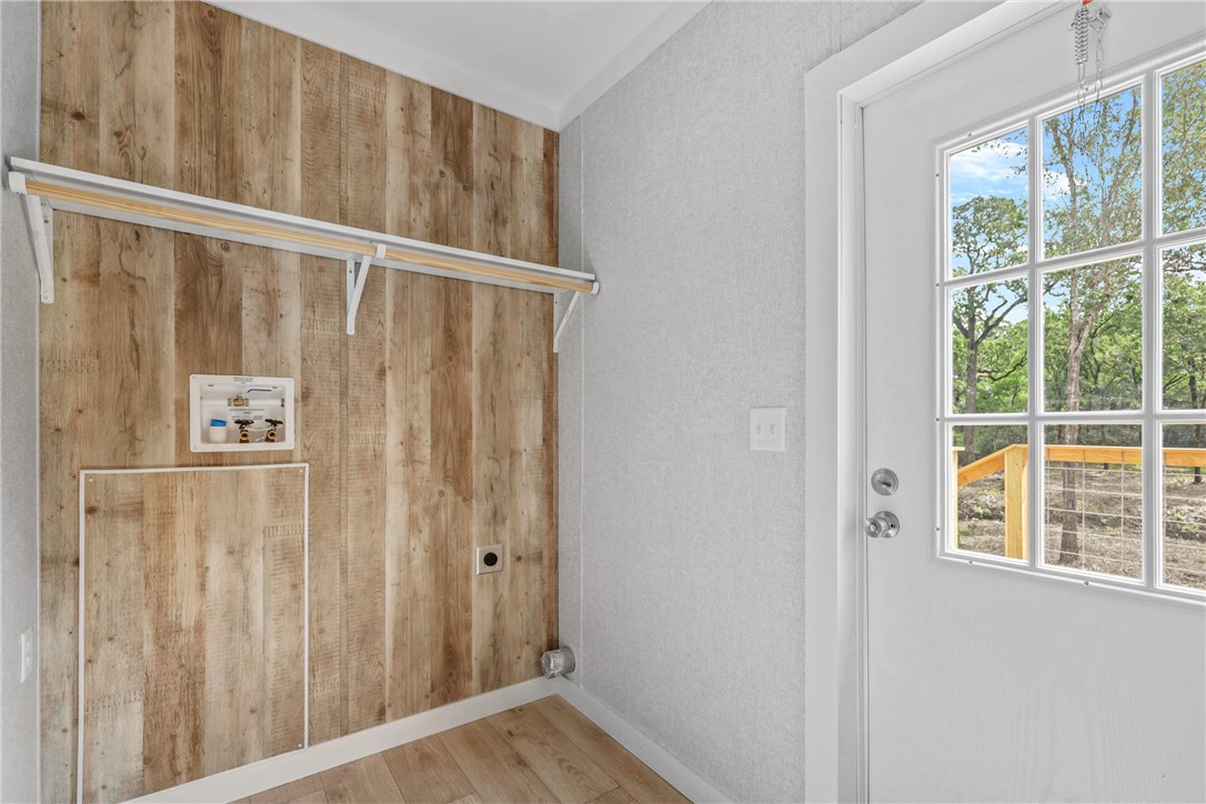 12796 South Fork Road Iola, TX 77861 - Photo 20 of 28 Laundry Room