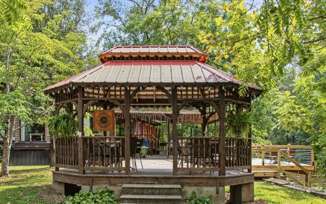 an outdoor view of the patio and dining room