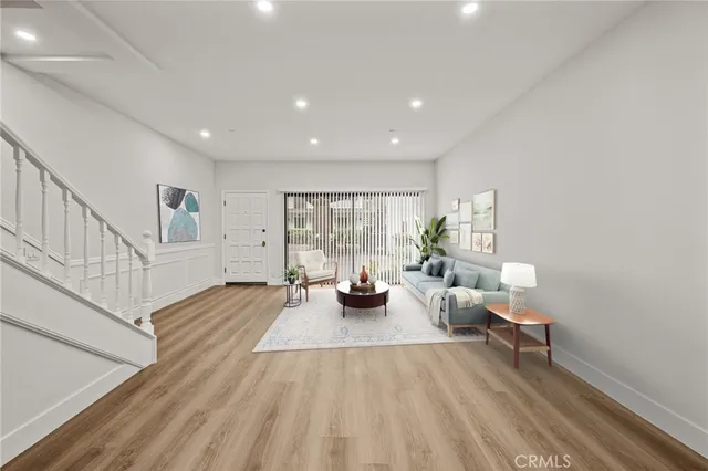 $889,000 | 17200 Newhope Street, Unit 31, Fountain Valley, CA 92708