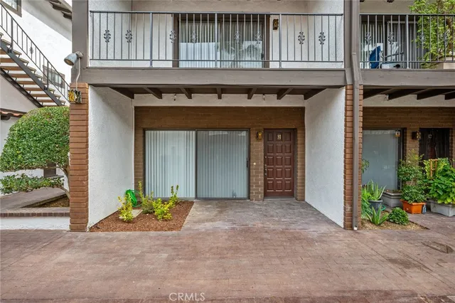 $889,000 | 17200 Newhope Street, Unit 31, Fountain Valley, CA 92708