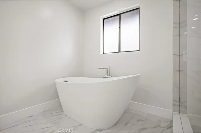 $889,000 | 17200 Newhope Street, Unit 31, Fountain Valley, CA 92708