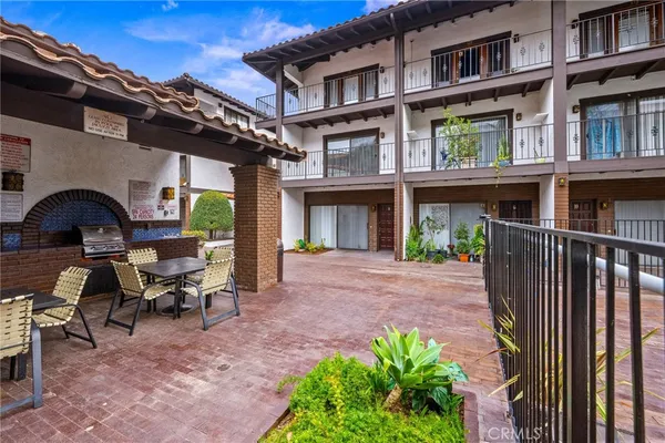 $879,000 | 17200 Newhope Street, Unit 31, Fountain Valley, CA 92708