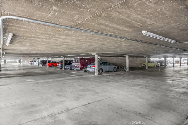 $889,000 | 17200 Newhope Street, Unit 31, Fountain Valley, CA 92708