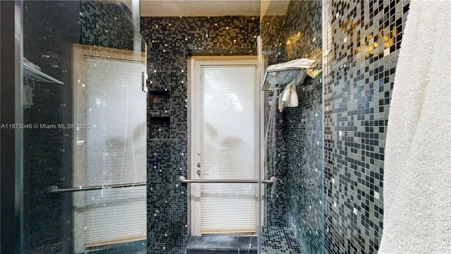 $4,500,000 | 2101 Tigertail Avenue, Miami, FL 33133