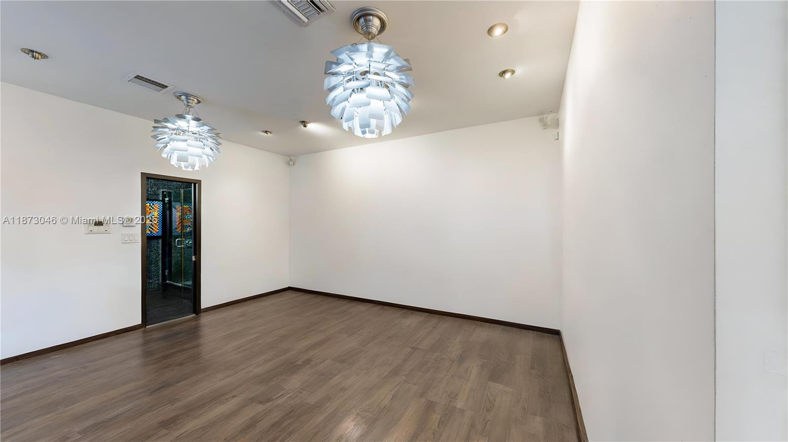 2101 Tigertail Avenue Miami, FL 33133 - Photo 56 of 92