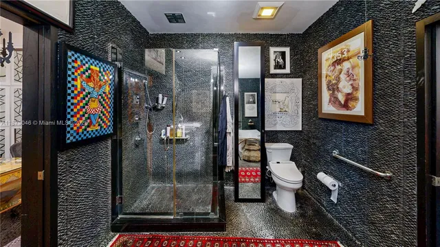 $4,500,000 | 2101 Tigertail Avenue, Miami, FL 33133