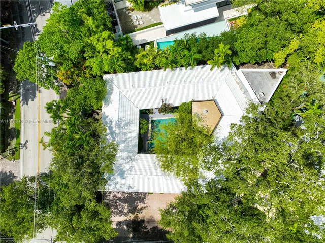 $4,500,000 | 2101 Tigertail Avenue, Miami, FL 33133
